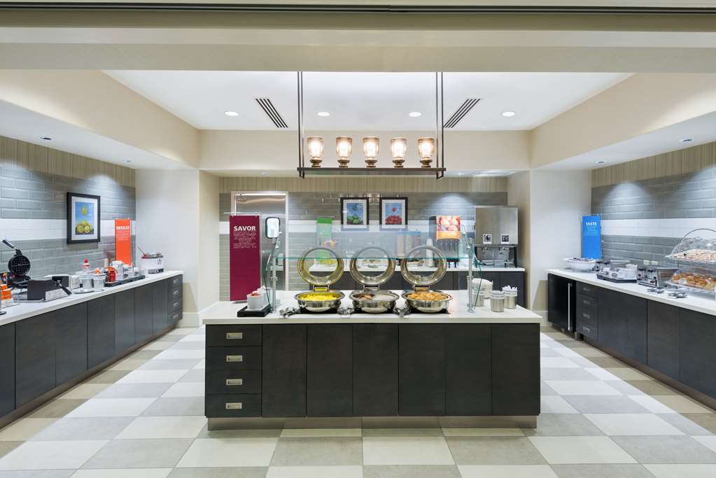 Hampton Inn & Suites Atlanta Buckhead Place Ресторант снимка