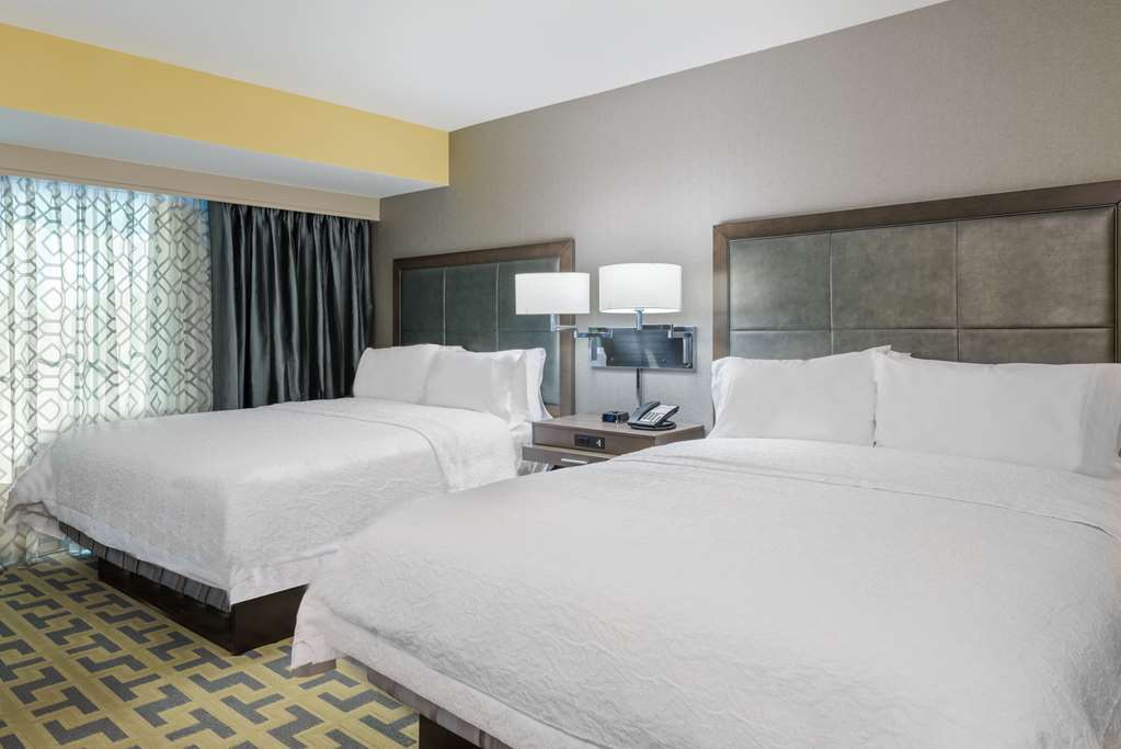 Hampton Inn & Suites Atlanta Buckhead Place Стая снимка